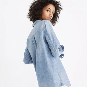 Madewell Chambray Classic Ex-Boyfriend Shirt in Mazzy Wash ~ SIZE XXS
